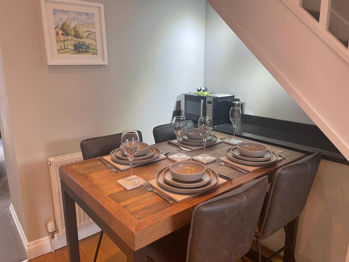 Beautiful Cottage In The Heart Of Kendal Bagian luar foto