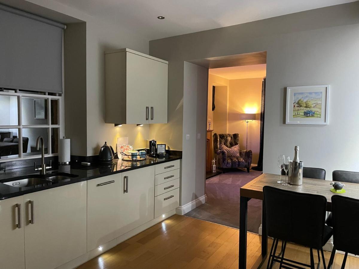 Beautiful Cottage In The Heart Of Kendal Bagian luar foto